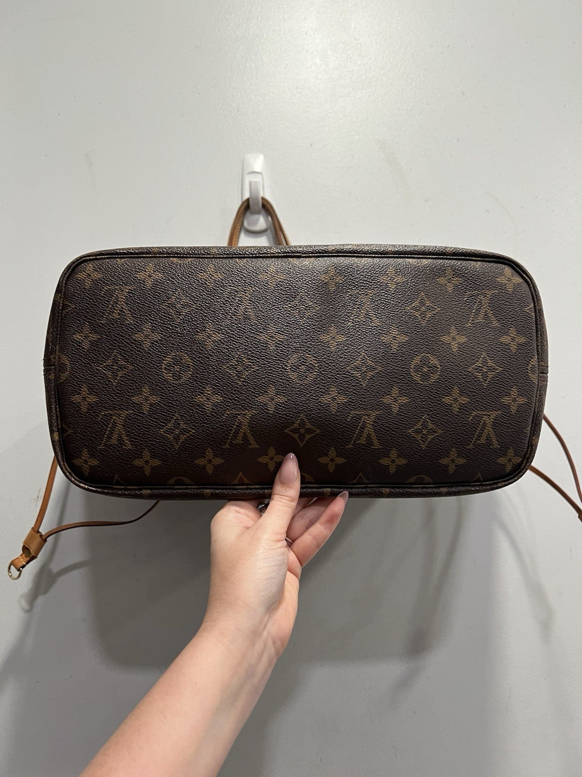 Louis Vuitton Monogram Neverfull MM W/Certificate Of Authenticity Retail $2240