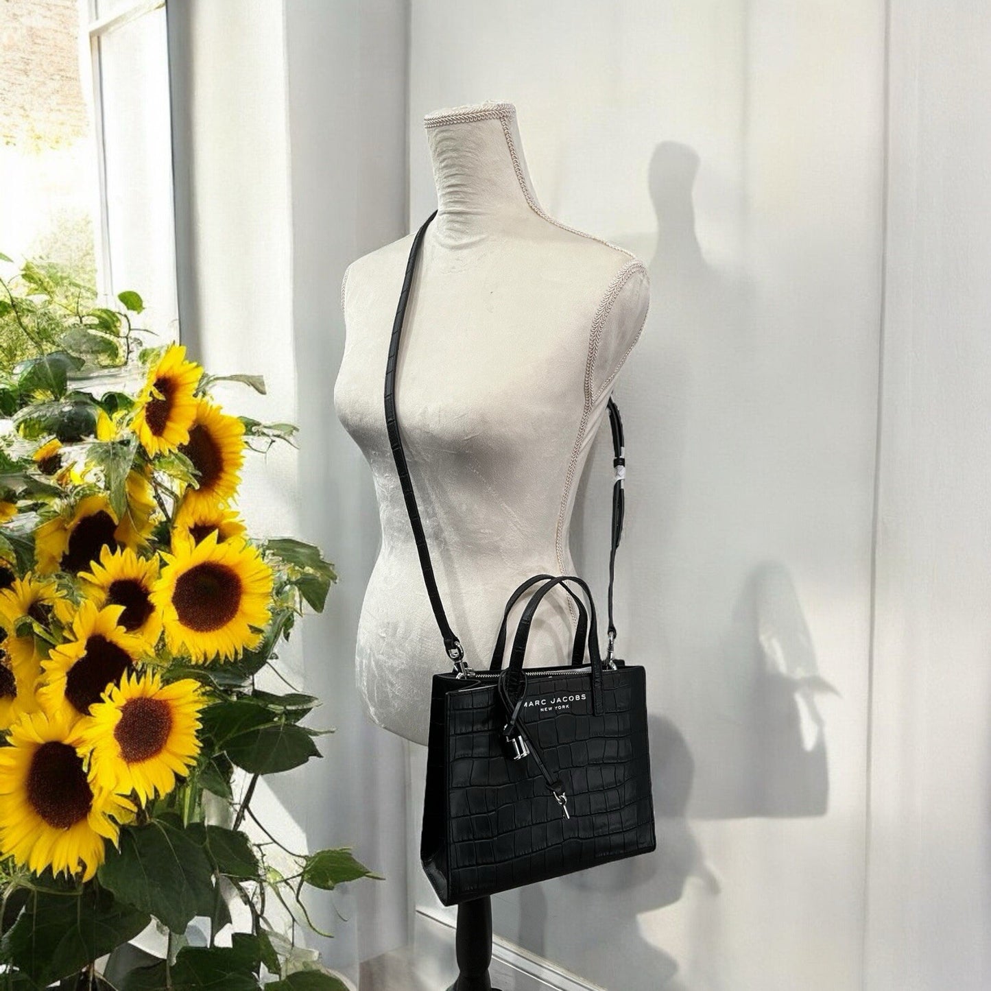 Marc Jacobs Croc Embossed Black Leather Tote NWT Retail $425