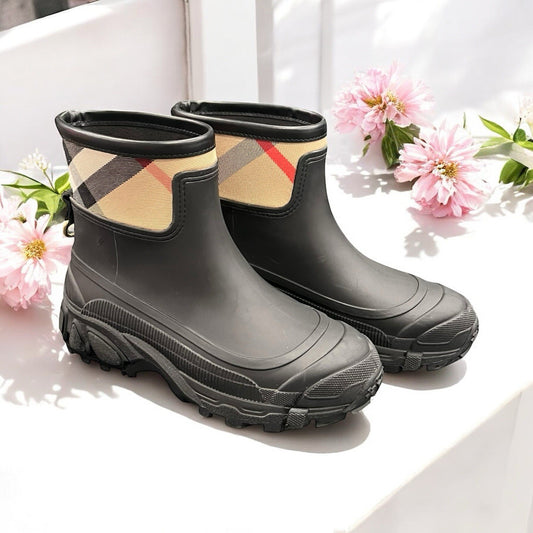 Burberry Plaid Short Rainboots Size 38/US8