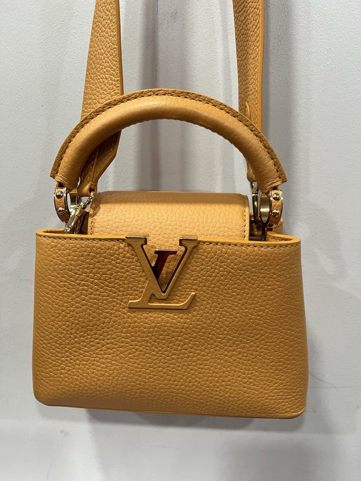 Louis Vuitton Capucines Mini Taurillion Ocre NWT