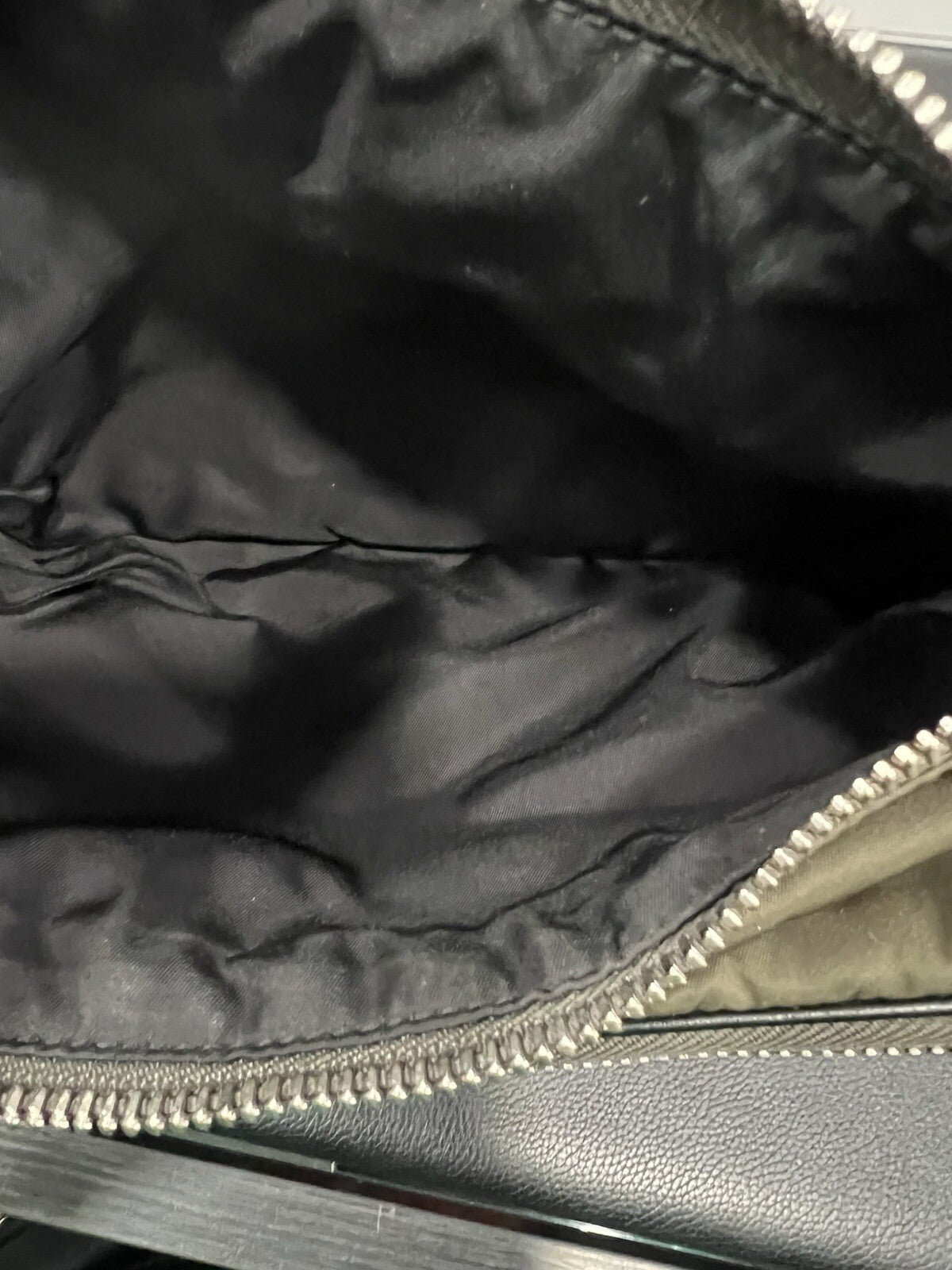 Dolce & Gabbana Tape Logo Army Green Nylon Belt Bag Duster & Authenticity