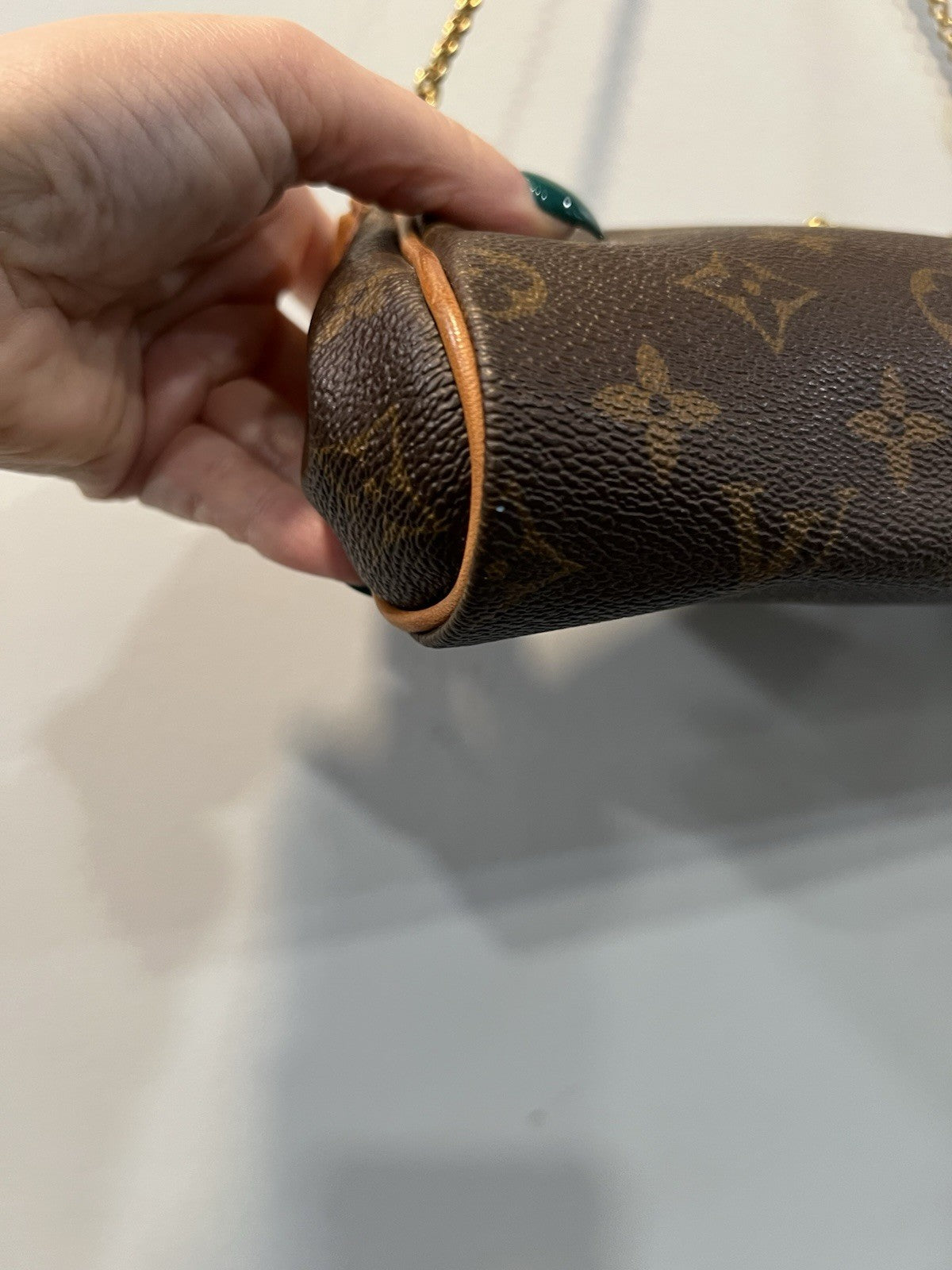 Louis Vuitton Monogram Canvas Eva Clutch Bag With Authenticity