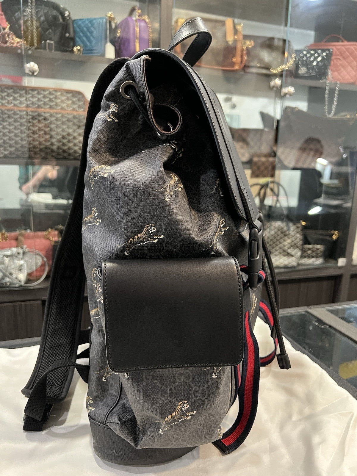Gucci GG Canvas Tiger Print Bestiary Backpack With Duster & Authenticity