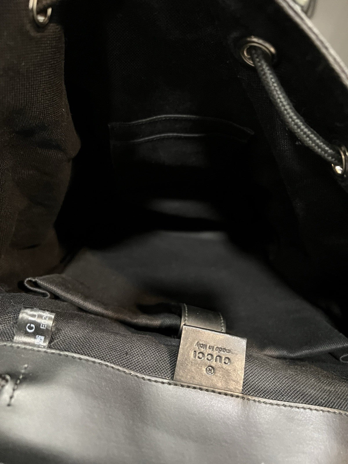 Gucci GG Canvas Tiger Print Bestiary Backpack With Duster & Authenticity