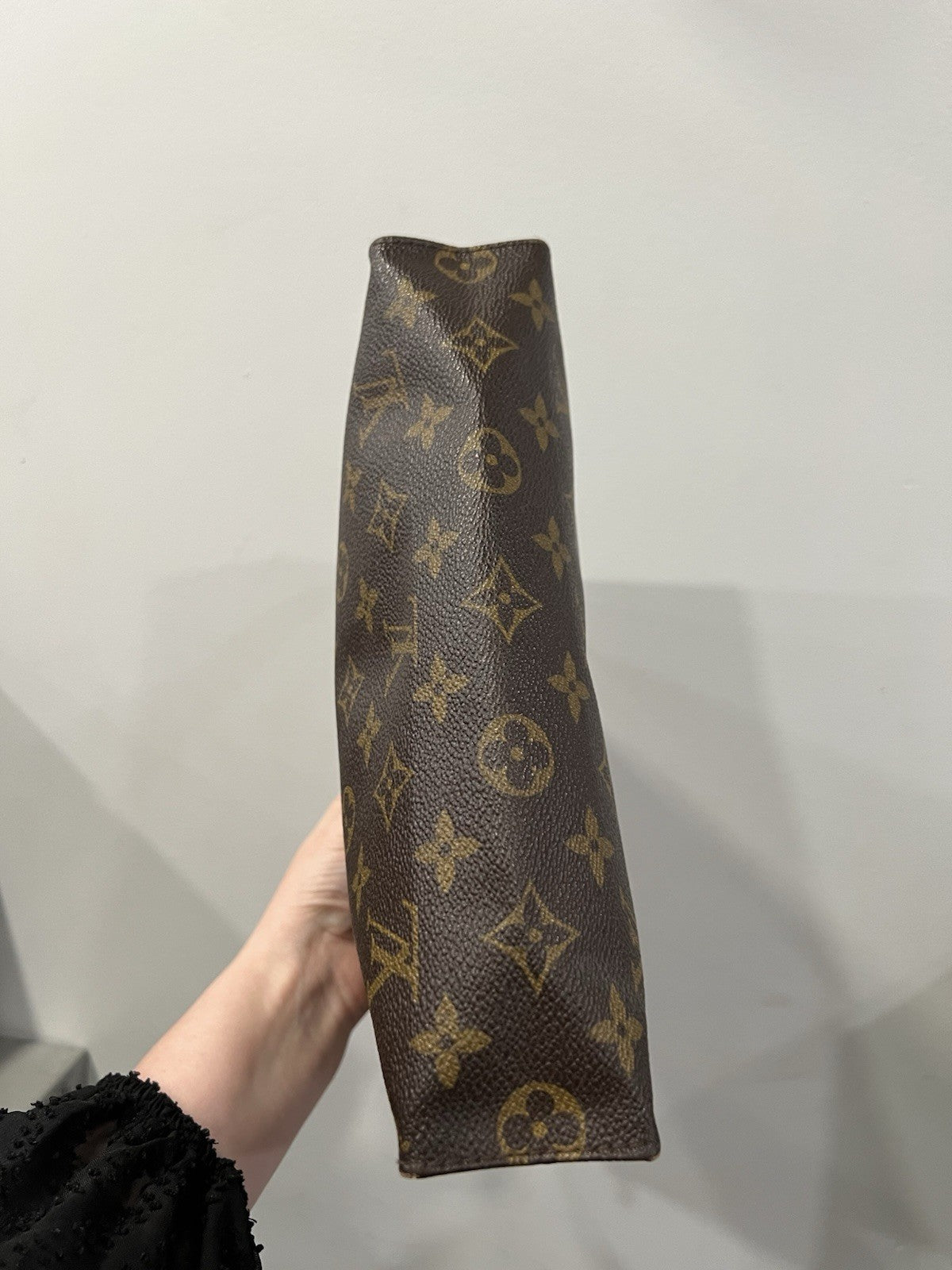 Louis Vuitton Monogram Toiletry Duo W/ Certificates Of Authenticity Sz 26 & 15