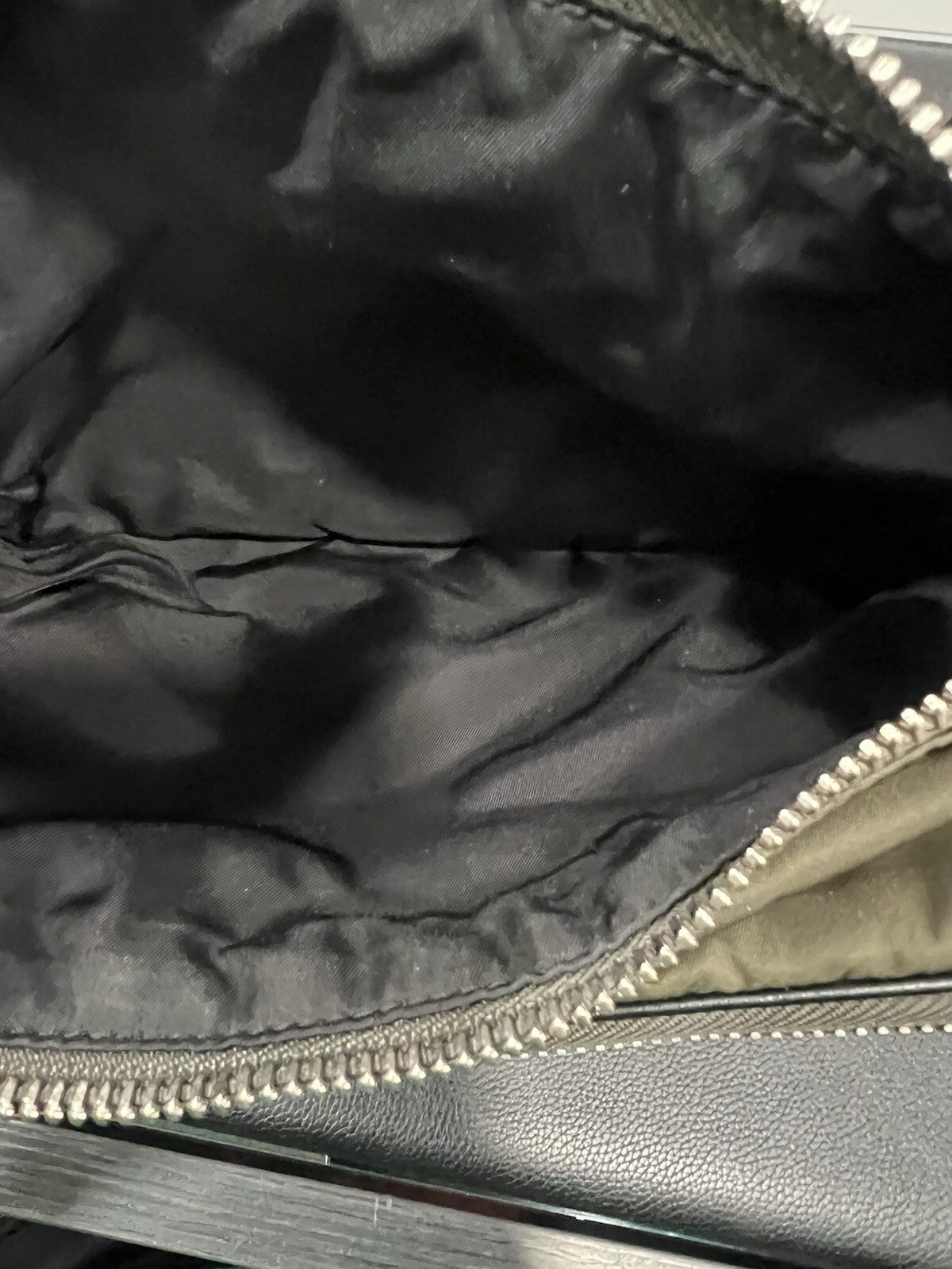 Dolce & Gabbana Tape Logo Army Green Nylon Belt Bag Duster & Authenticity