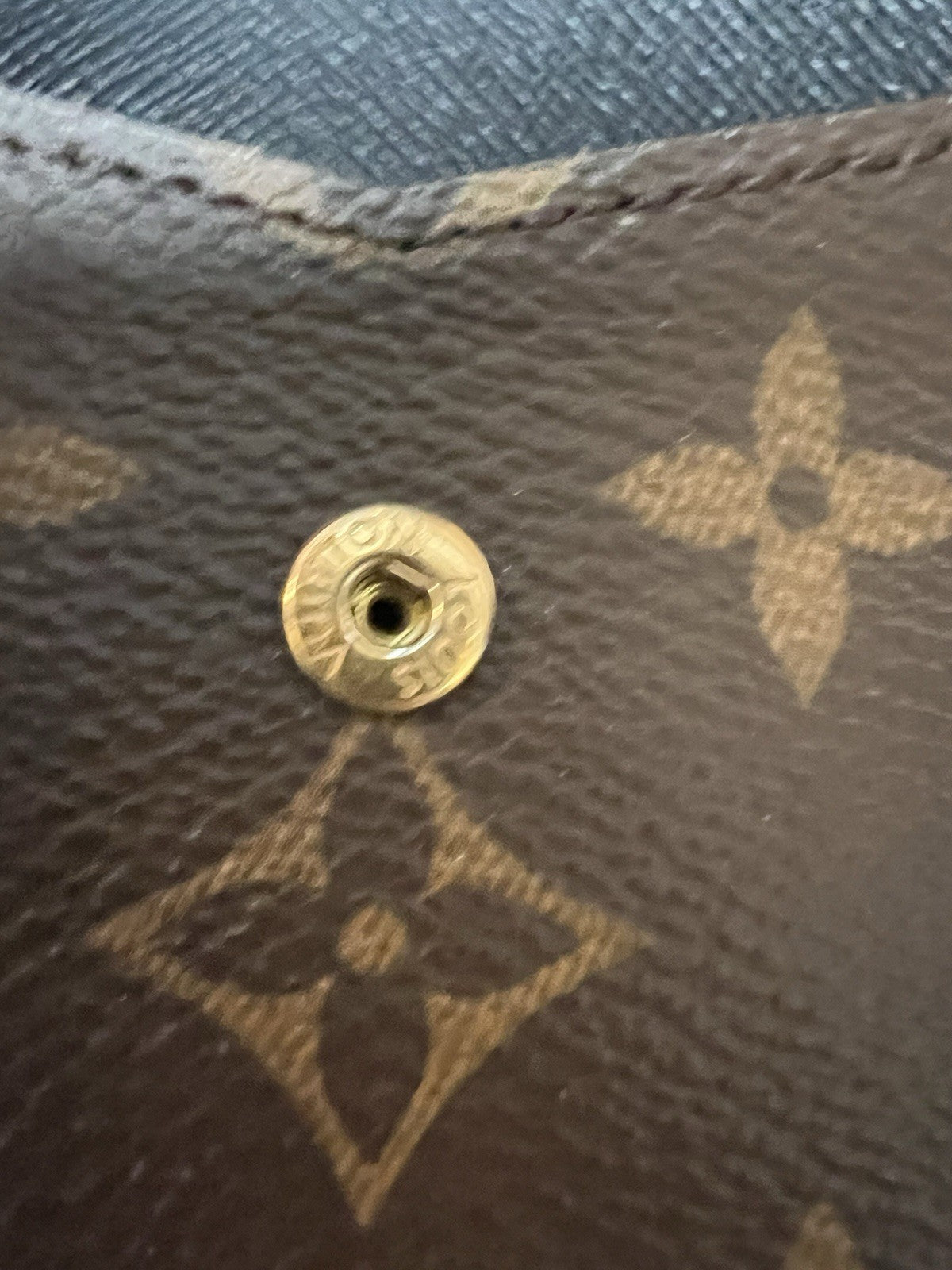 Louis Vuitton Recto Verso Card Case Wallet Monogram/Black With Authenticity