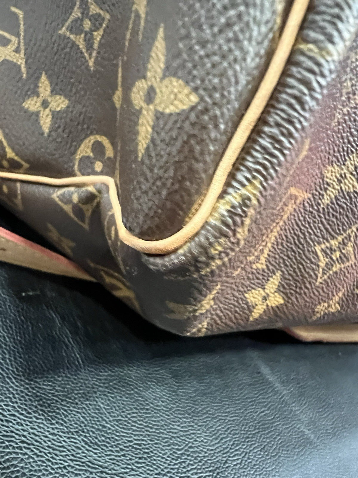 Louis Vuitton 2024 Monogram Keepall 55 With Duster Lock & Key