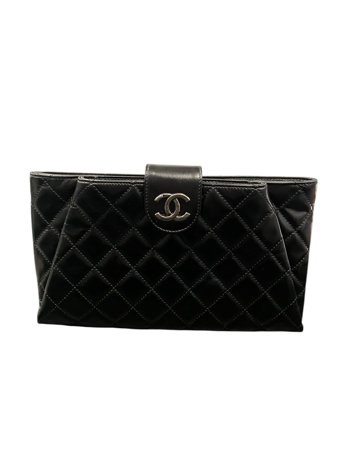 Chanel Black Quilted Pleats Clutch W/Authenticity & Duster