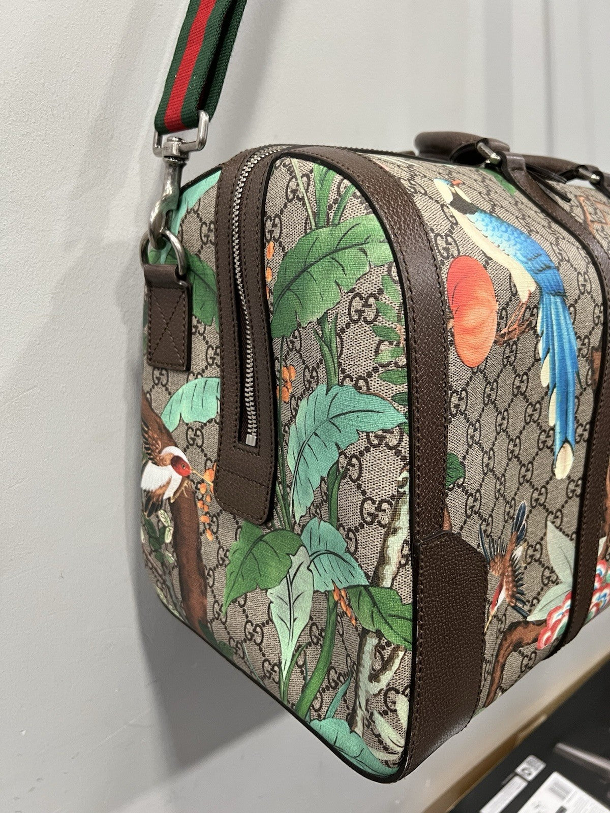 Gucci Supreme GG Tian Duffle Bag Limited Edition With Box lock key strap