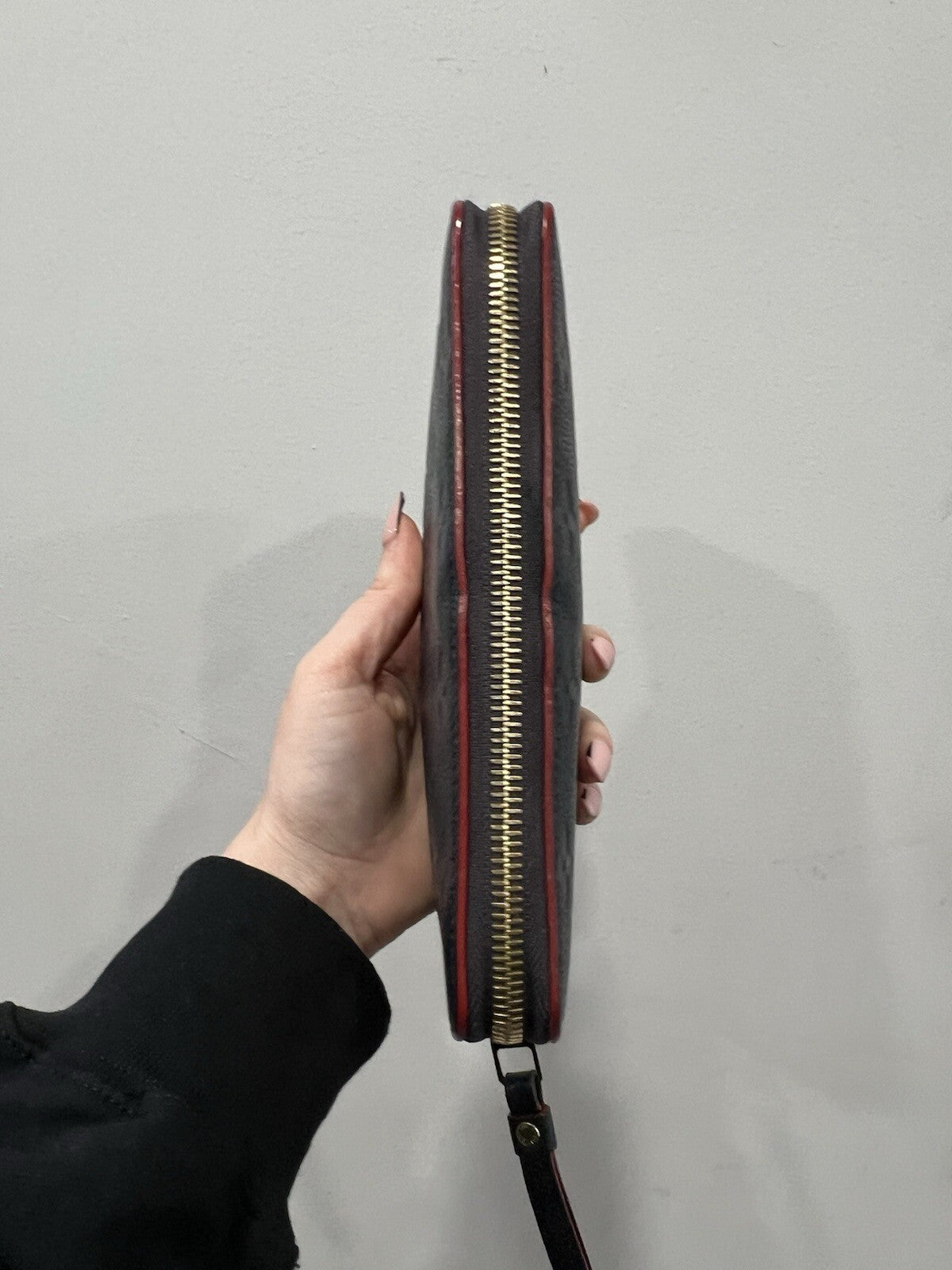 Louis Vuitton Bleu Infini Empreinte Zippy Wallet W/Certifiate Retail $1140