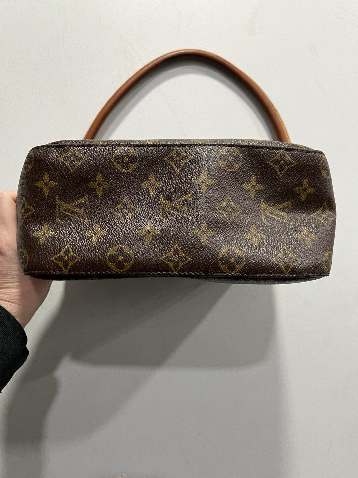Louis Vuitton Looping MM Monogran Canvas Shoulder Bag With Authentication