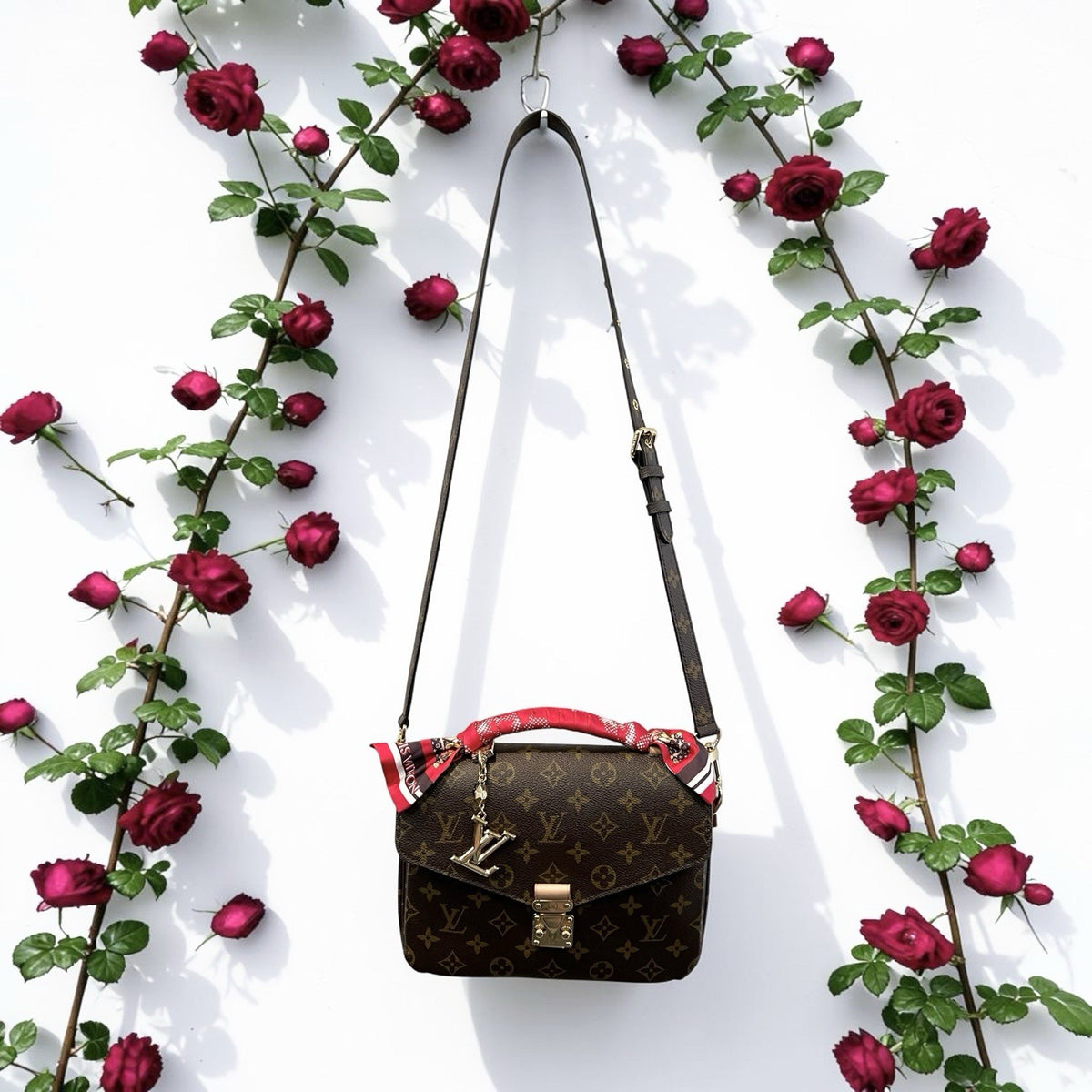 Louis Vuitton Metis Pochette W/Scarf Keychain Duster & Authenticity Retail $3395