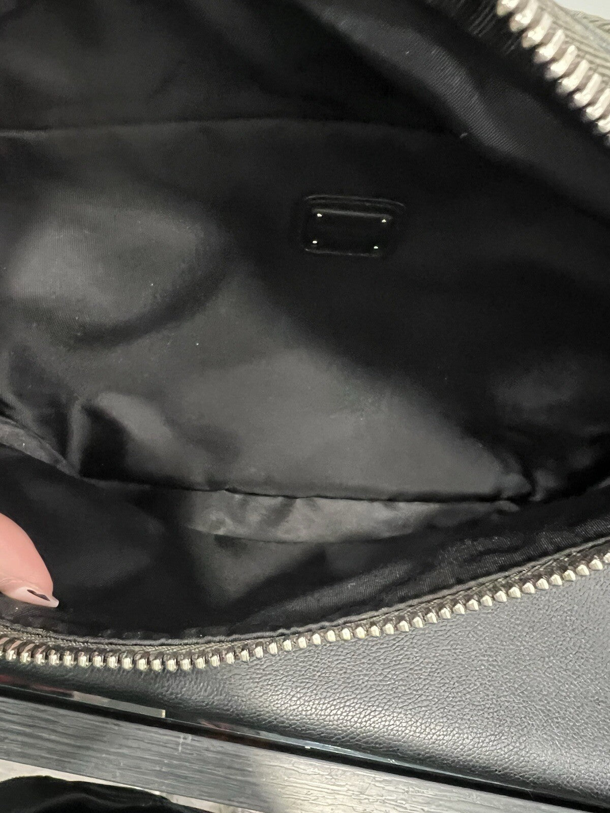 Dolce & Gabbana Tape Logo Army Green Nylon Belt Bag Duster & Authenticity