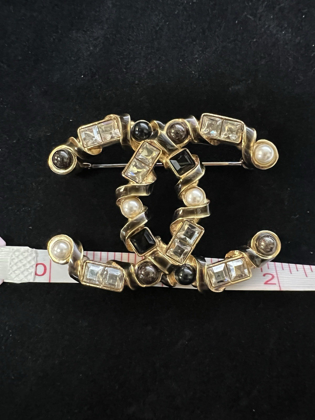 Chanel Crystal Baguette Pearl Resin CC Brooch Gold Black Pearly White AUTHENTIC