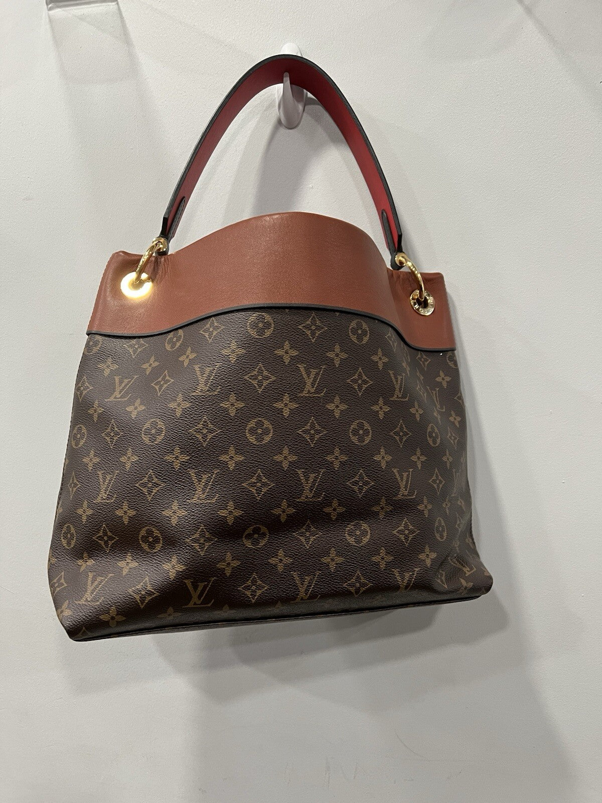 Louis Vuitton Tuleries Hobo Monogram Canvas & Leather W.Tags & Duster