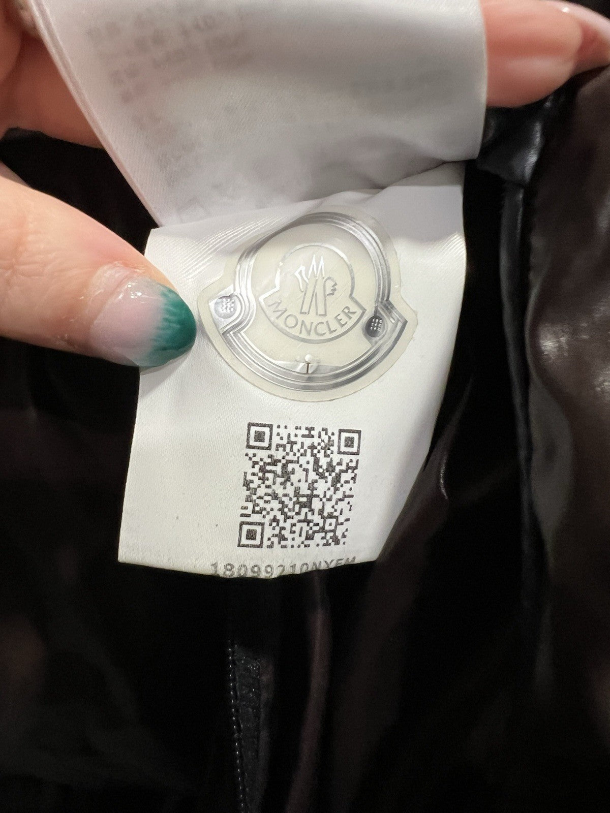 Moncler Men's Navy Maya Giubbotto Down Jacket Size 1/S Retail $1950 AUTHENTIC!