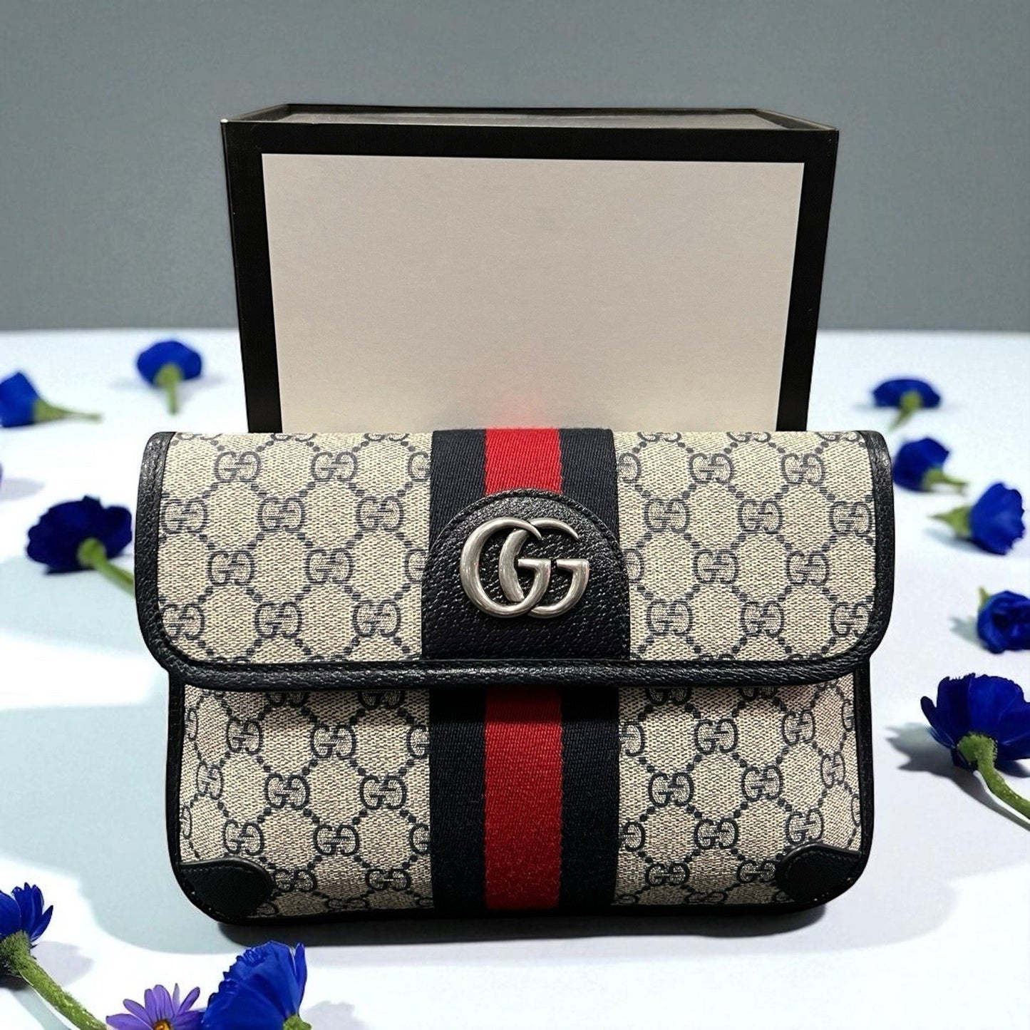 Gucci GG Supreme Navy Belt Bag Box & Authenticity Size 32"
