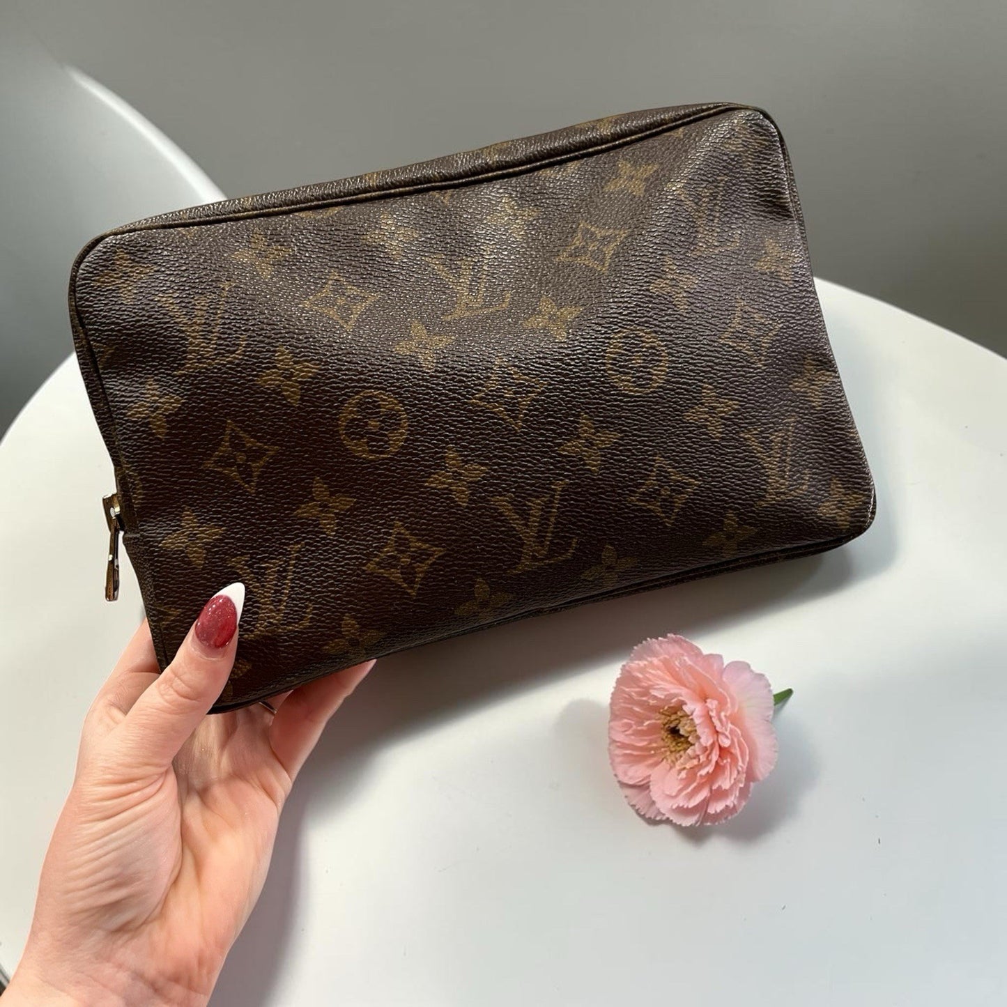Louis Vuitton Monogram Soft Travel Case Clutch Bag With Authenticity