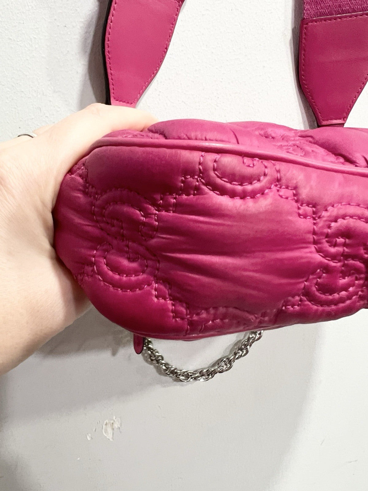 Gucci GG Matelasse Nylon Shoulder Bag With Authenticity Retail $1940