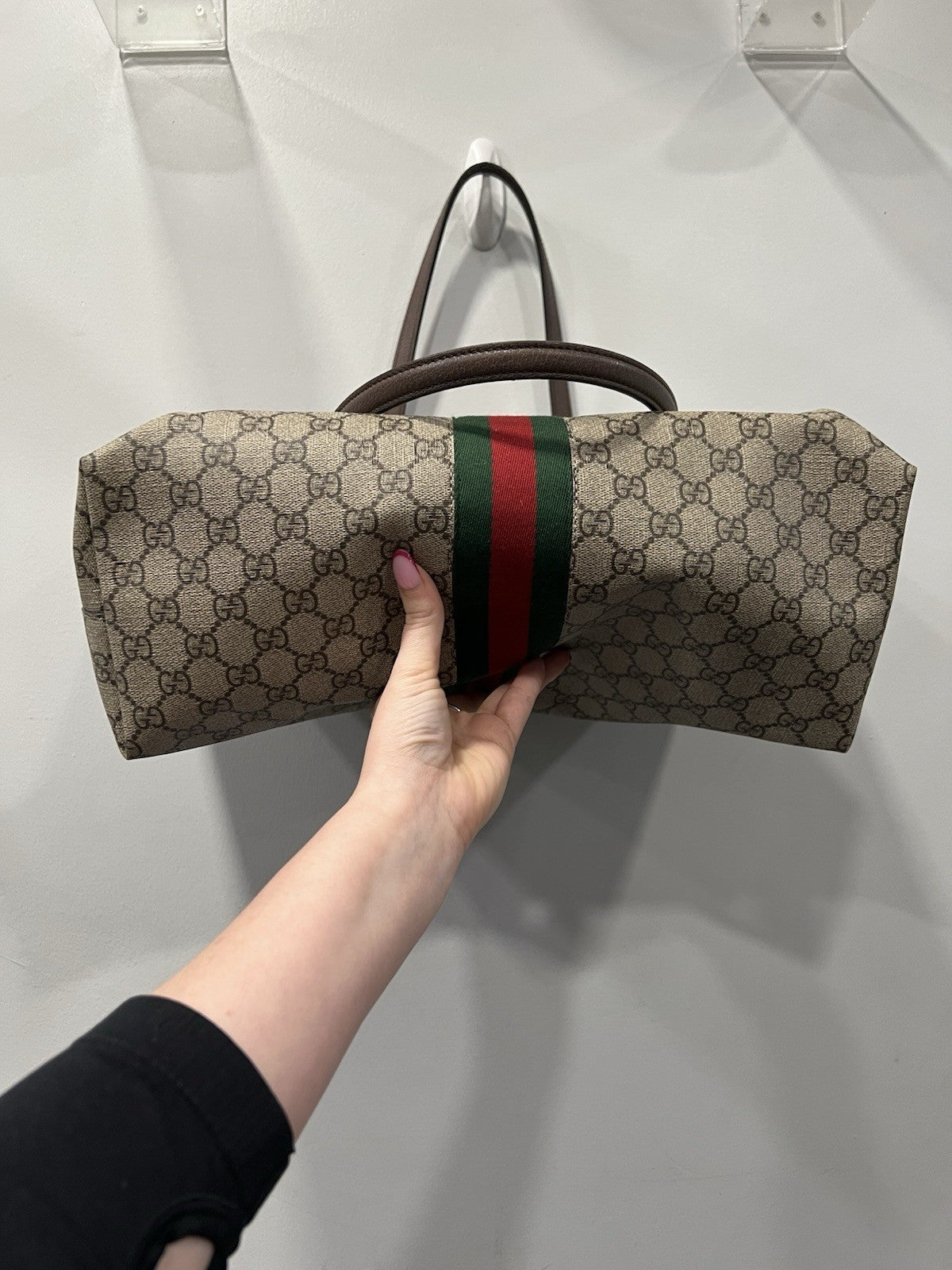 Gucci Ophidia Medium Tote Bag With Authenticty Retail $1820