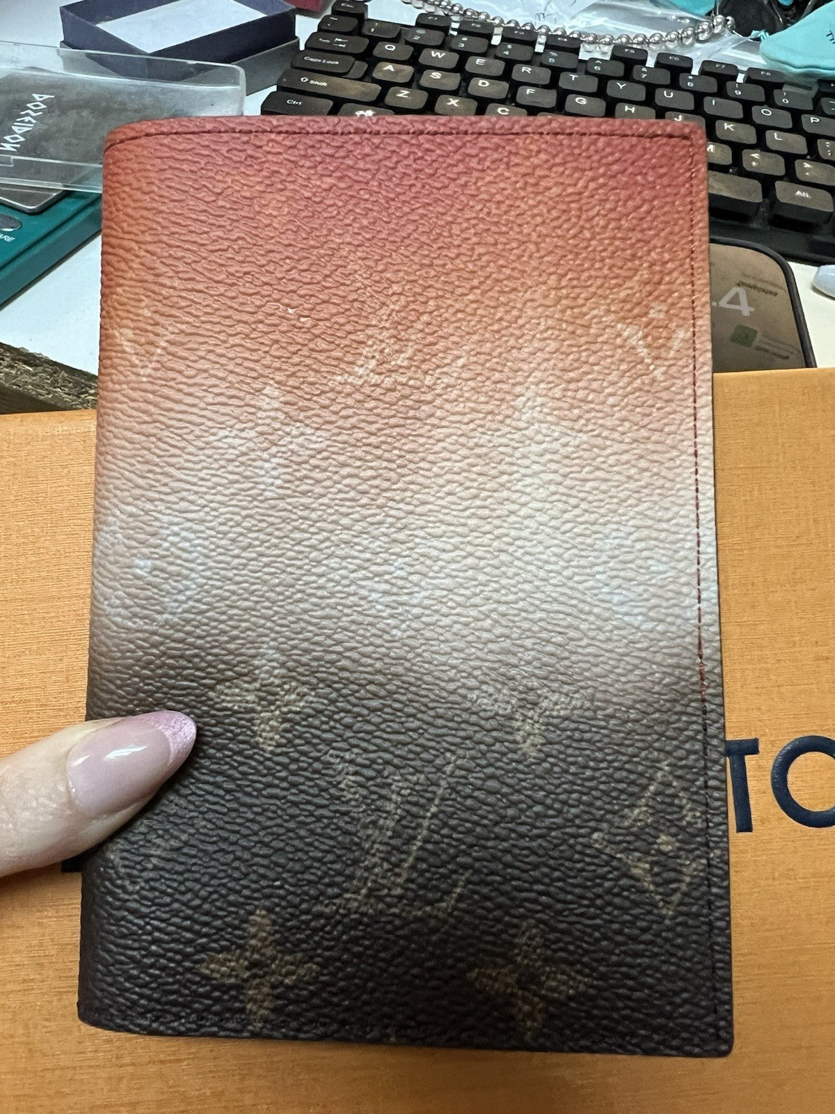 Louis Vuitton Passport Cover Monogram Orange NEW IN BOX Retail $510