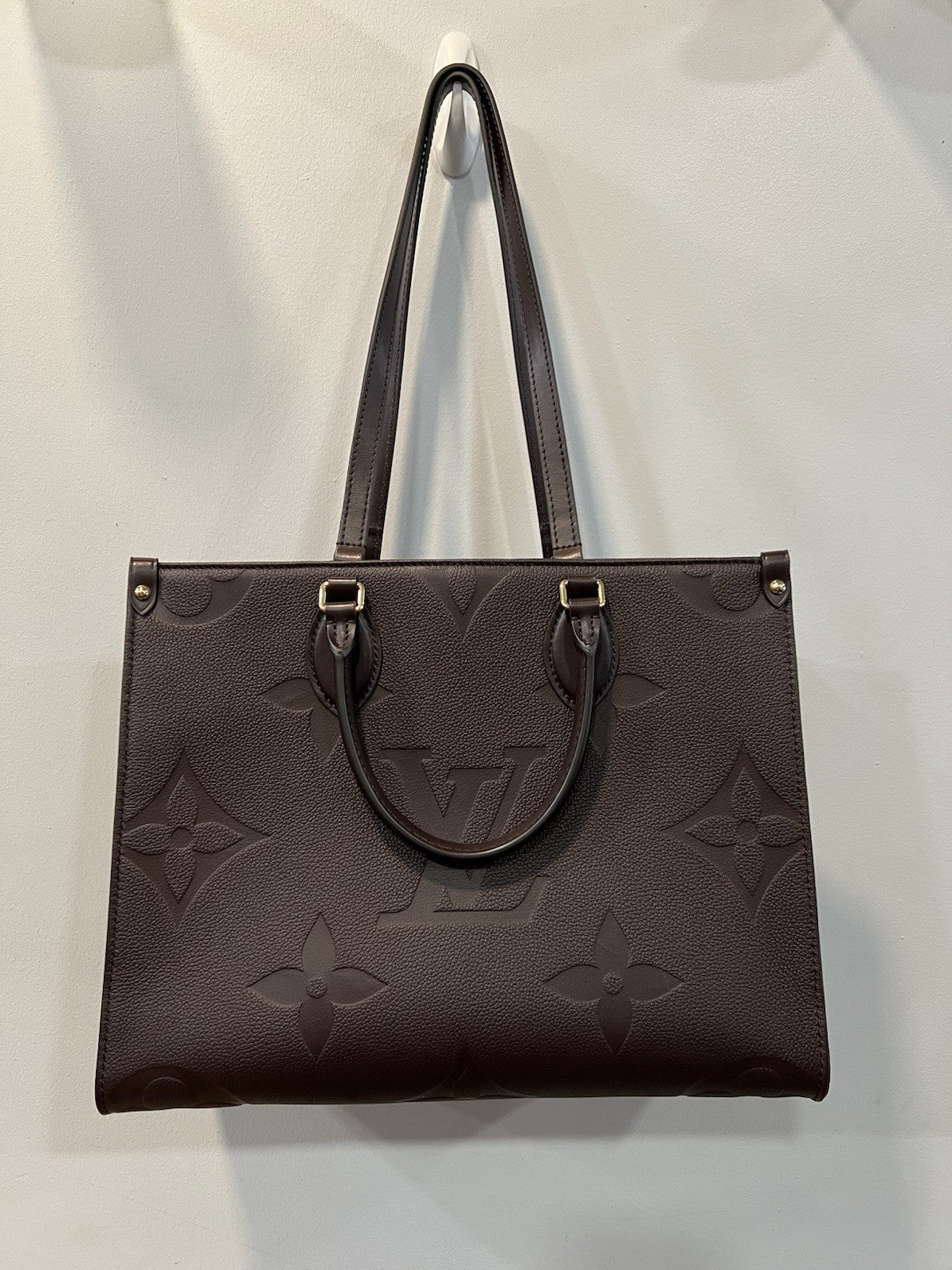 Louis Vuitton Leather Dark Chocolate MM Onthego Tote Bag Retail $3650