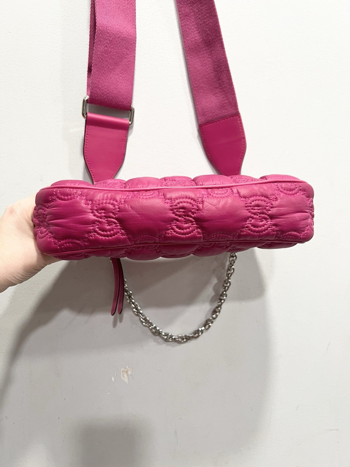 Gucci GG Matelasse Nylon Shoulder Bag With Authenticity Retail $1940