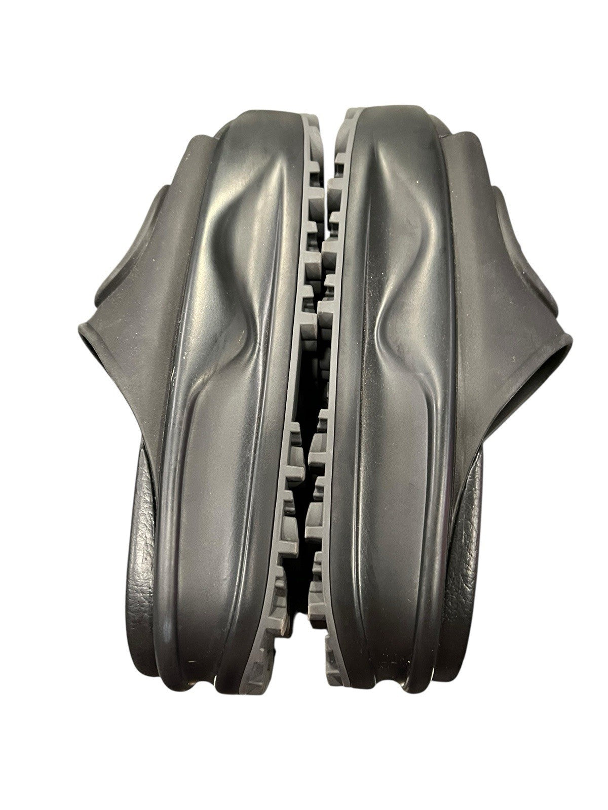 Gucci GG Rubber Slides Box & Dusters Size 38/US8 (Fits like 7)