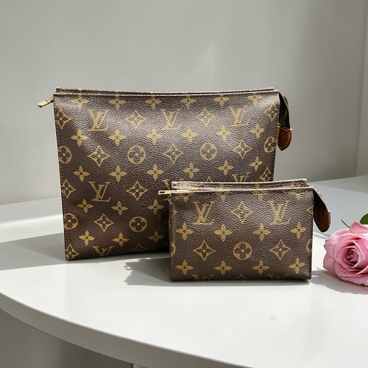 Louis Vuitton Monogram Toiletry Duo W/ Certificates Of Authenticity Sz 26 & 15