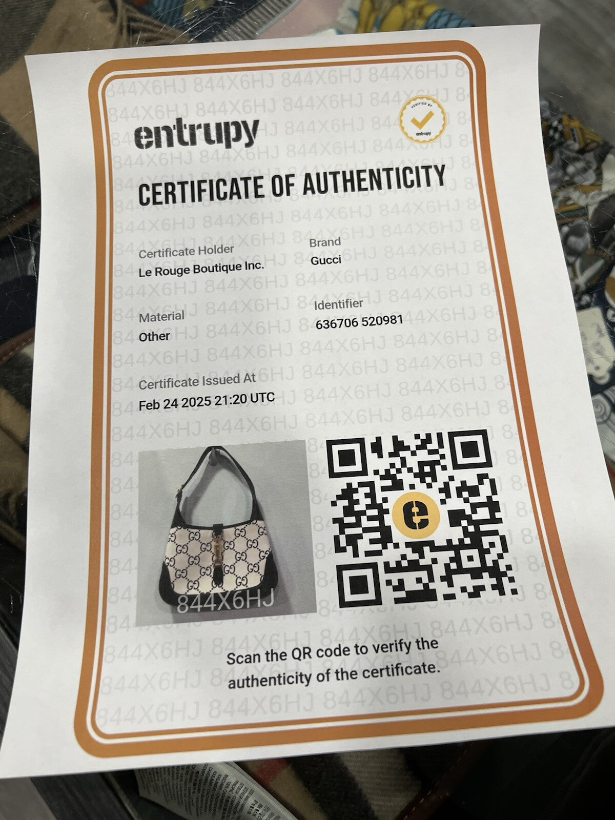 Gucci Jackie 1961 Small White/Black Crossbody Shoulder Bag W/Duster