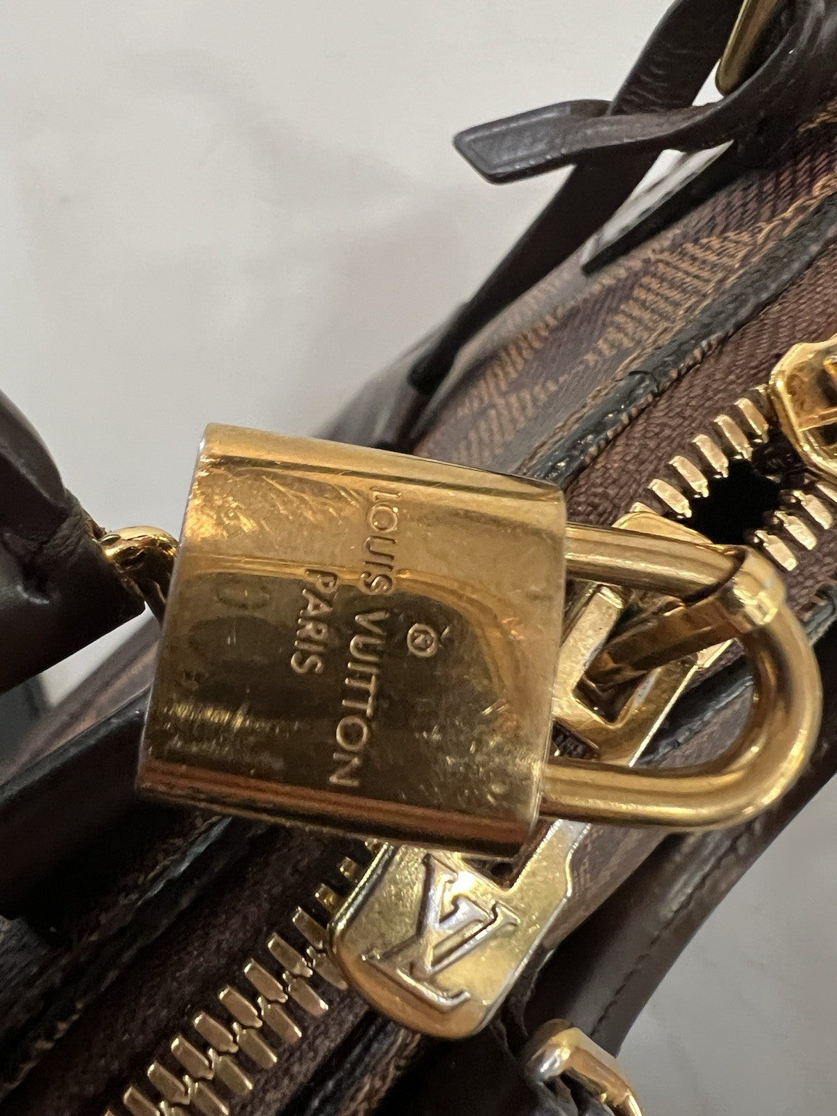 Louid Vuitton Damier Ebene BB Alma W/Lock Key & Authenticity Retail $2k