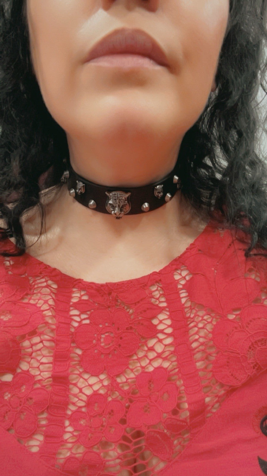 Gucci Leather Tiger Choker W/Box & Duster Retail $930