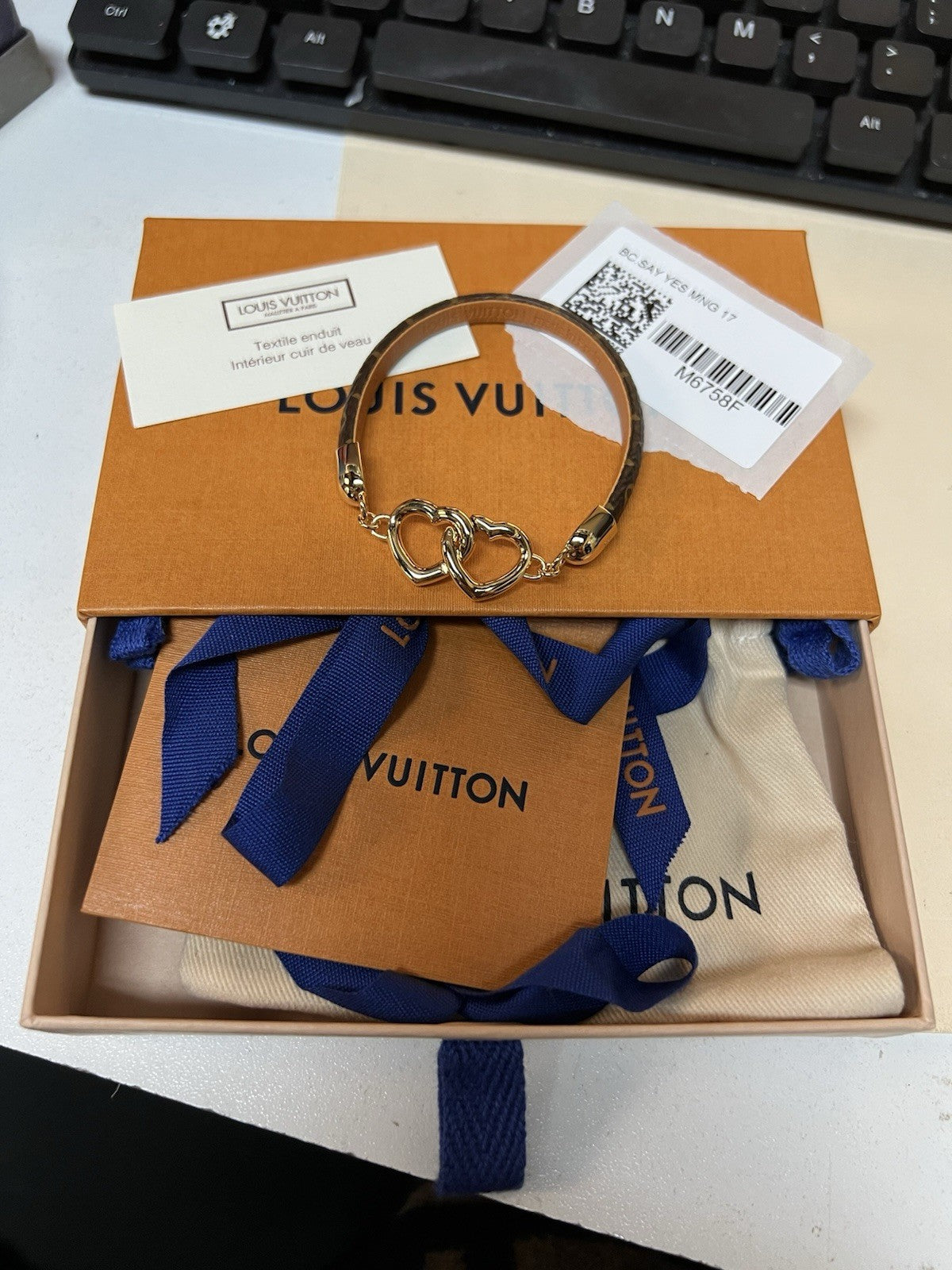 Louis Vuitton Say Yes Monogram Double Heart Bracelet Retail $440 Size S 17 6.7"