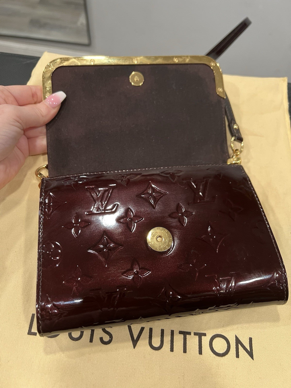 Louis Vuitton Vernis Amarante Rossmore PM Crossbody W/Box Duster & Authenticity