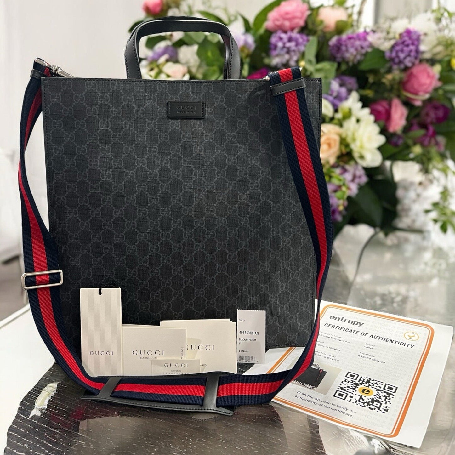 Gucci Black GG Supreme Large Messenger Tote Bag W/ COA