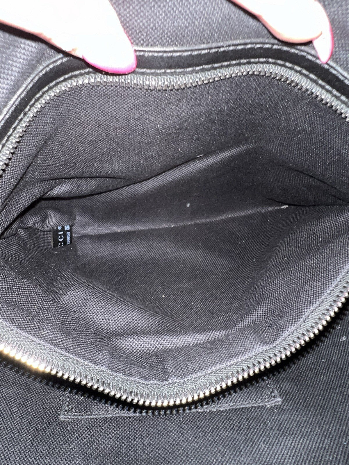 Gucci GG Supreme Black Messenger Bag W/Certificate Of Authenticity