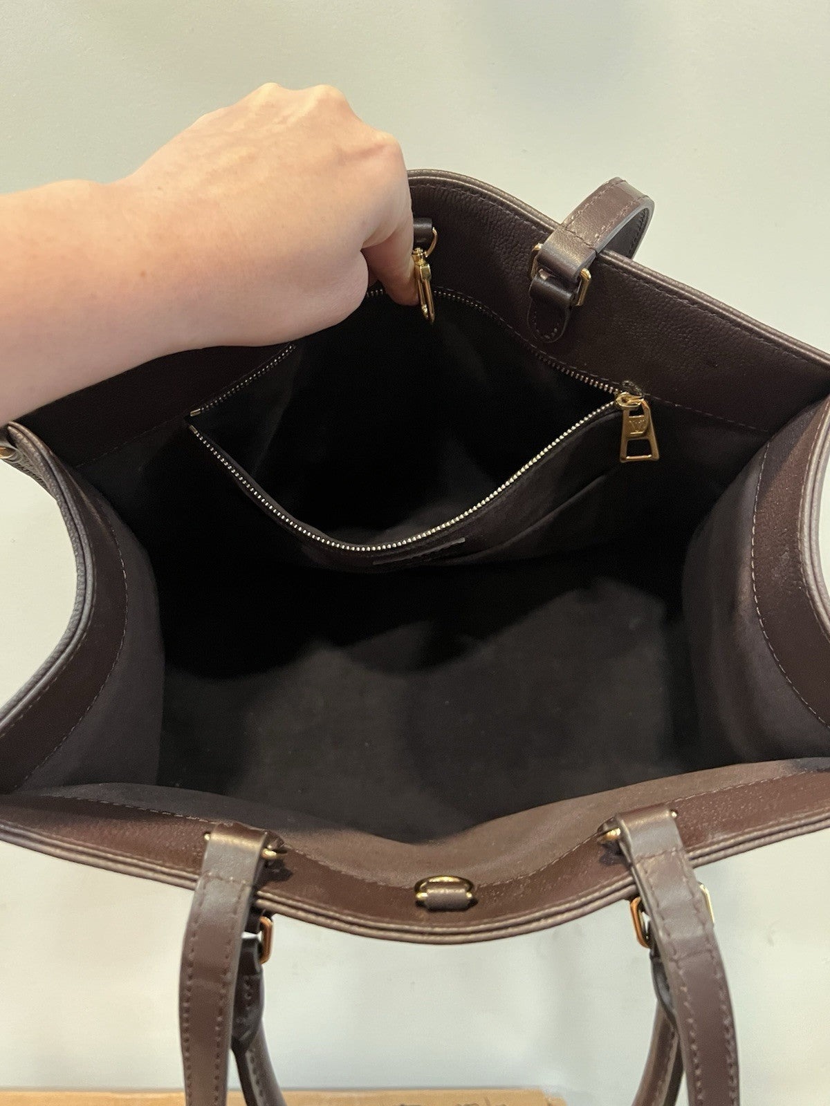 Louis Vuitton Leather Dark Chocolate MM Onthego Tote Bag Retail $3650
