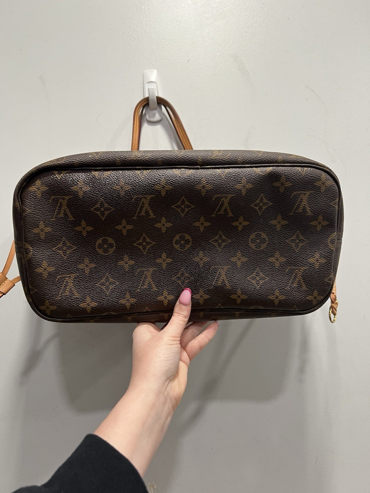 Louis Vuitton Monogram MM Neverfull With Certificate of Authenticity MSRP $2170