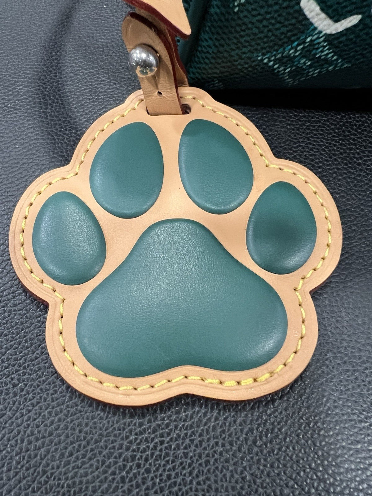 Louis Vuitton Locker Dopp Kit G71 Limited Edition With Authenticity