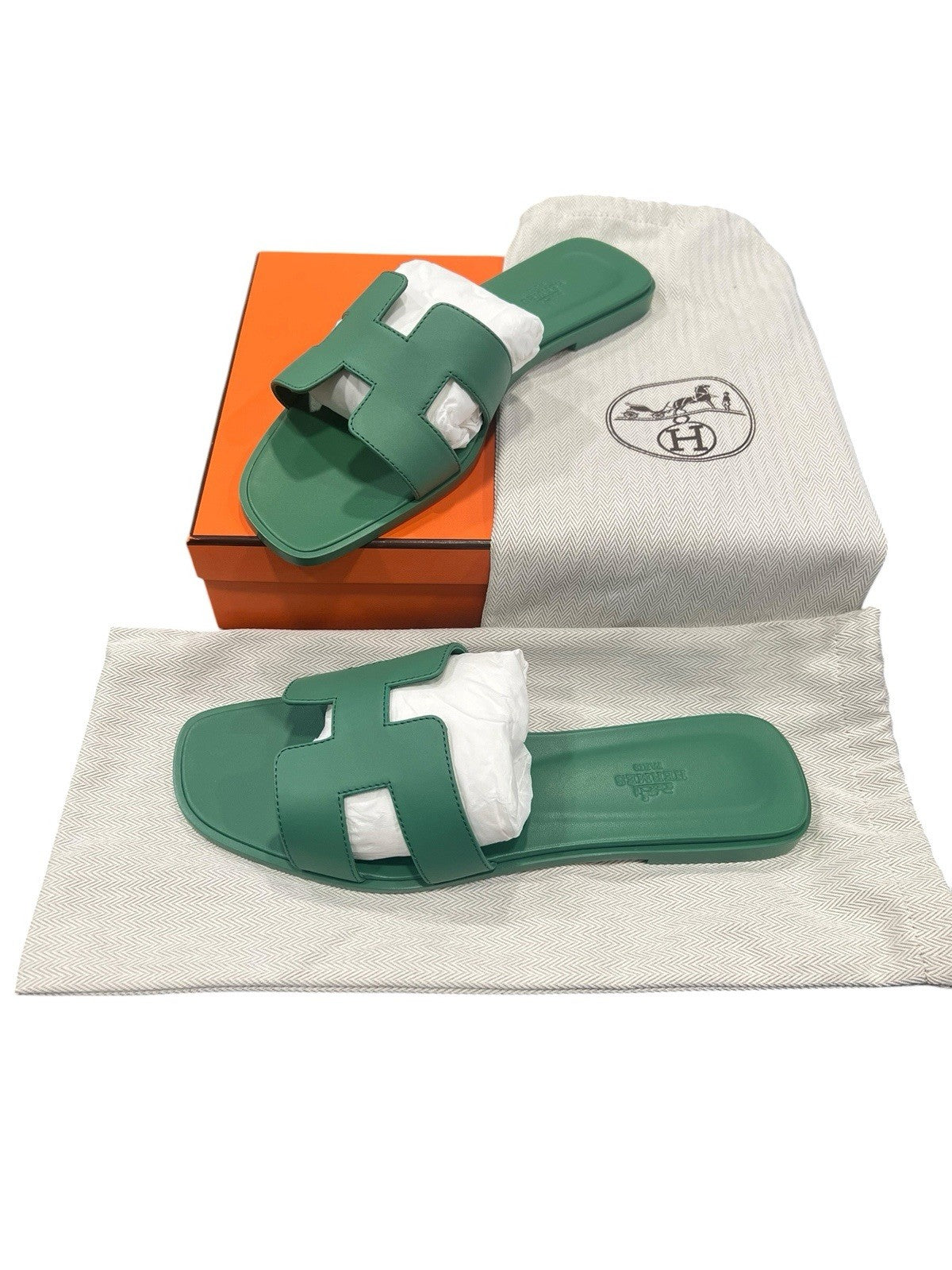 Hermes Green Vert Jungle Oran Sandals Size 41 NIB