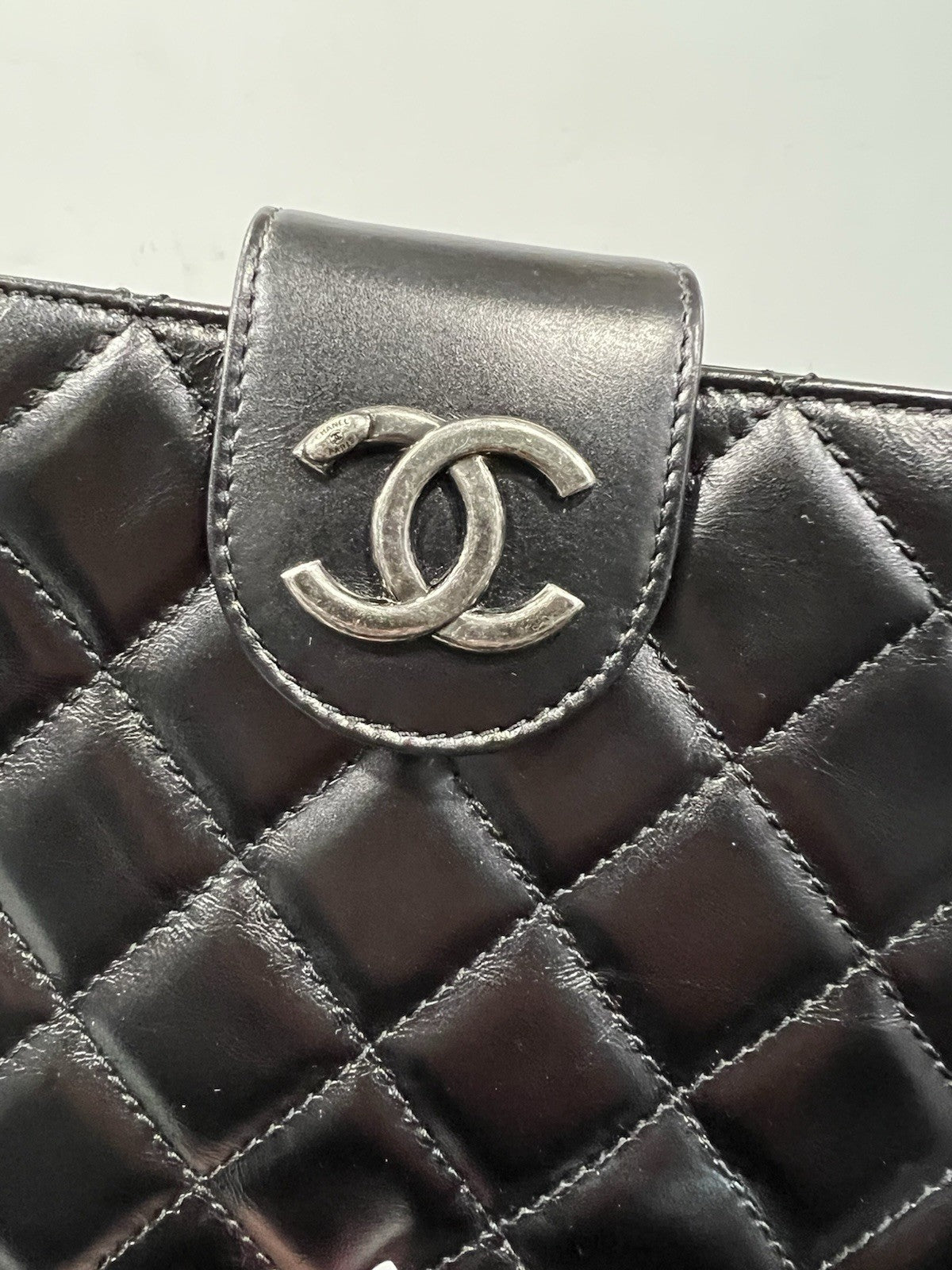 Chanel Black Quilted Pleats Clutch W/Authenticity & Duster