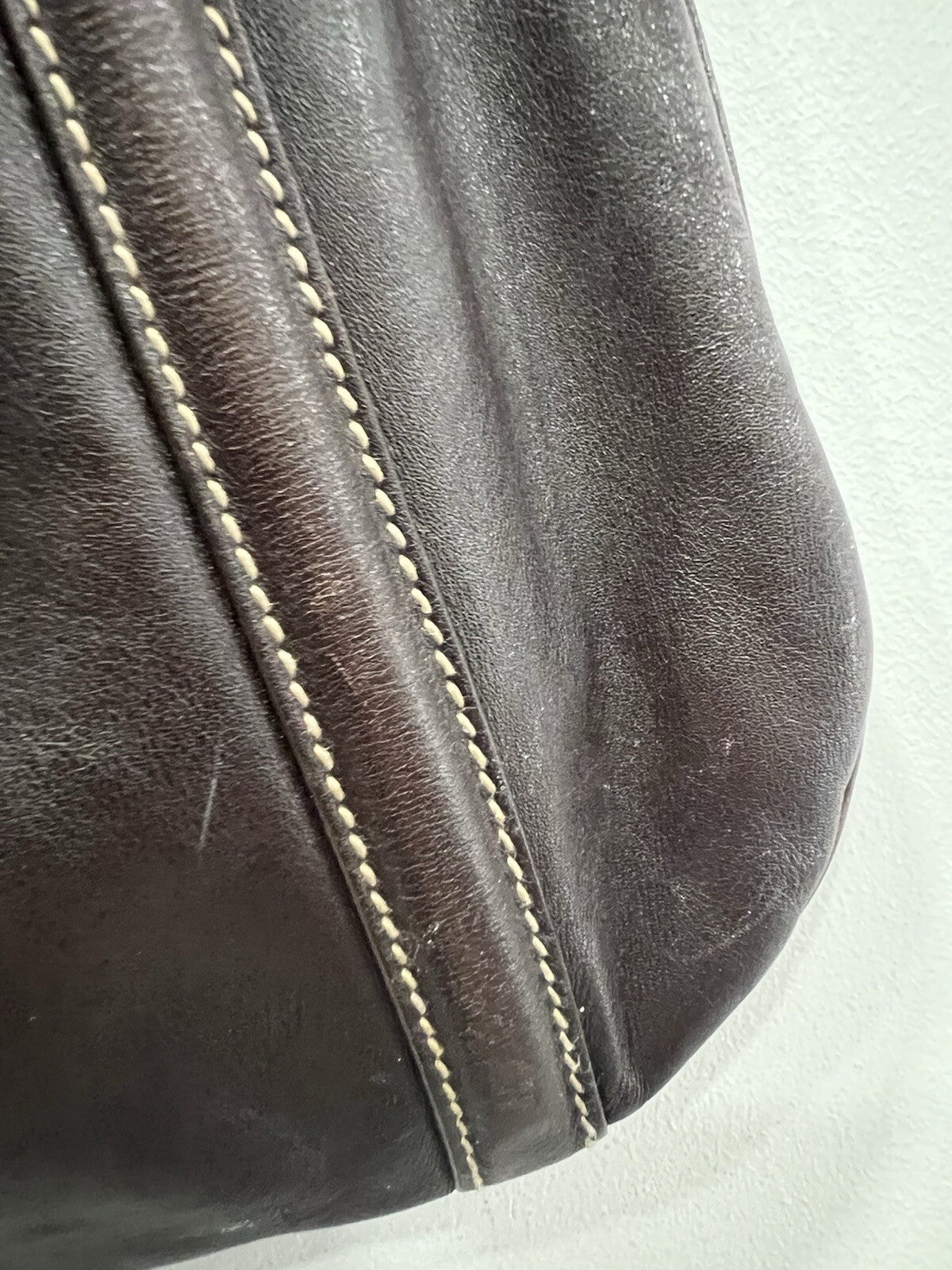 Gucci Leather Medium Britt Dark Brown Shoulder Bag With Authenticity