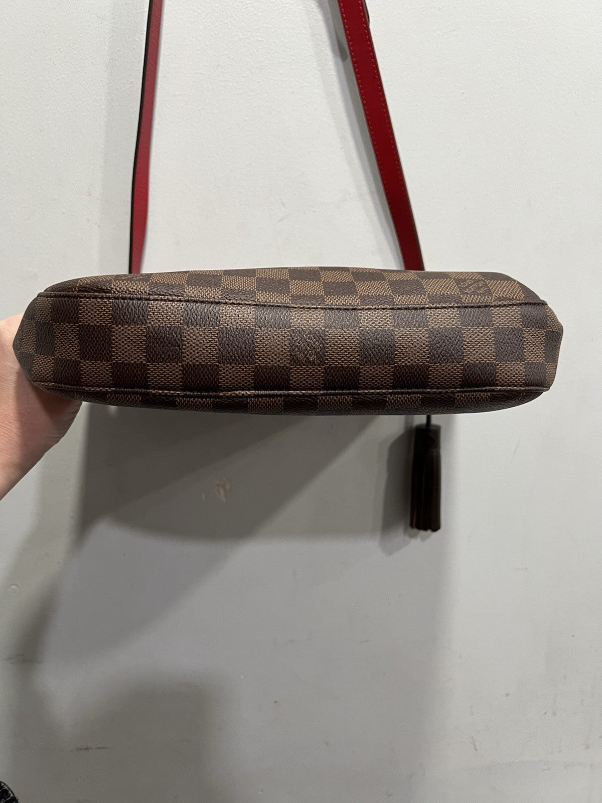 Louis Vuitton Damier Ebene South Bank Besace Crossbody Bag W/ Authenticity