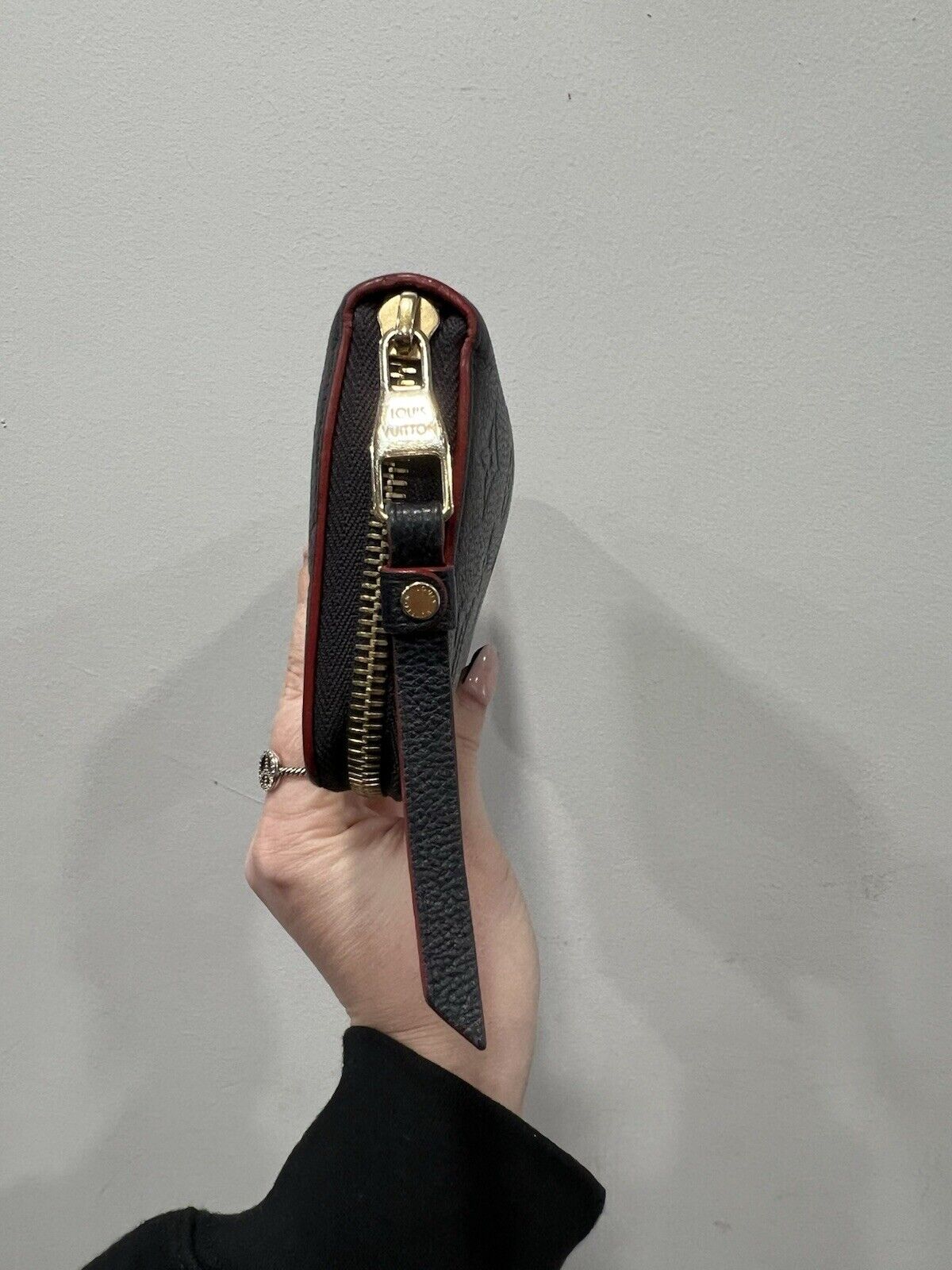 Louis Vuitton Bleu Infini Empreinte Zippy Wallet W/Certifiate Retail $1140