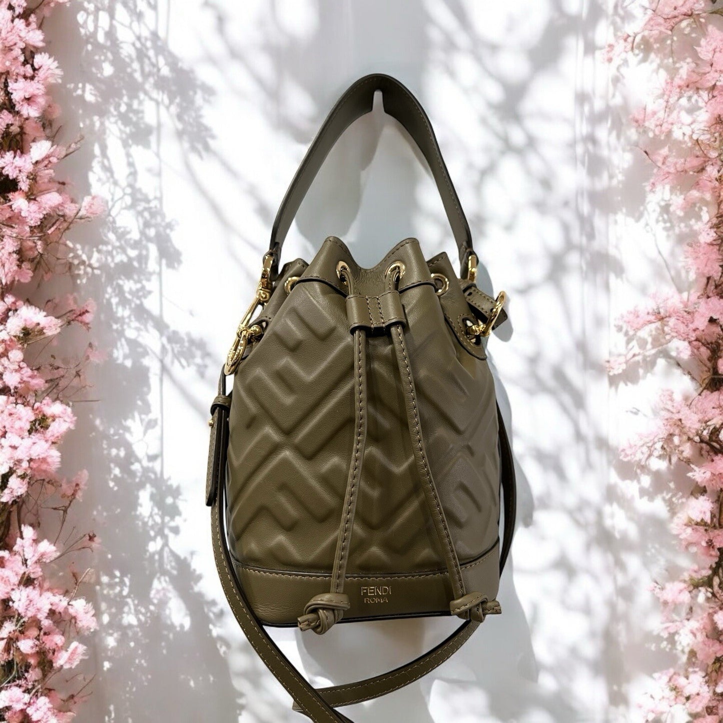 Fendi Forest Green Mon Tresor Bucket Bag W/Duster Retail $1950