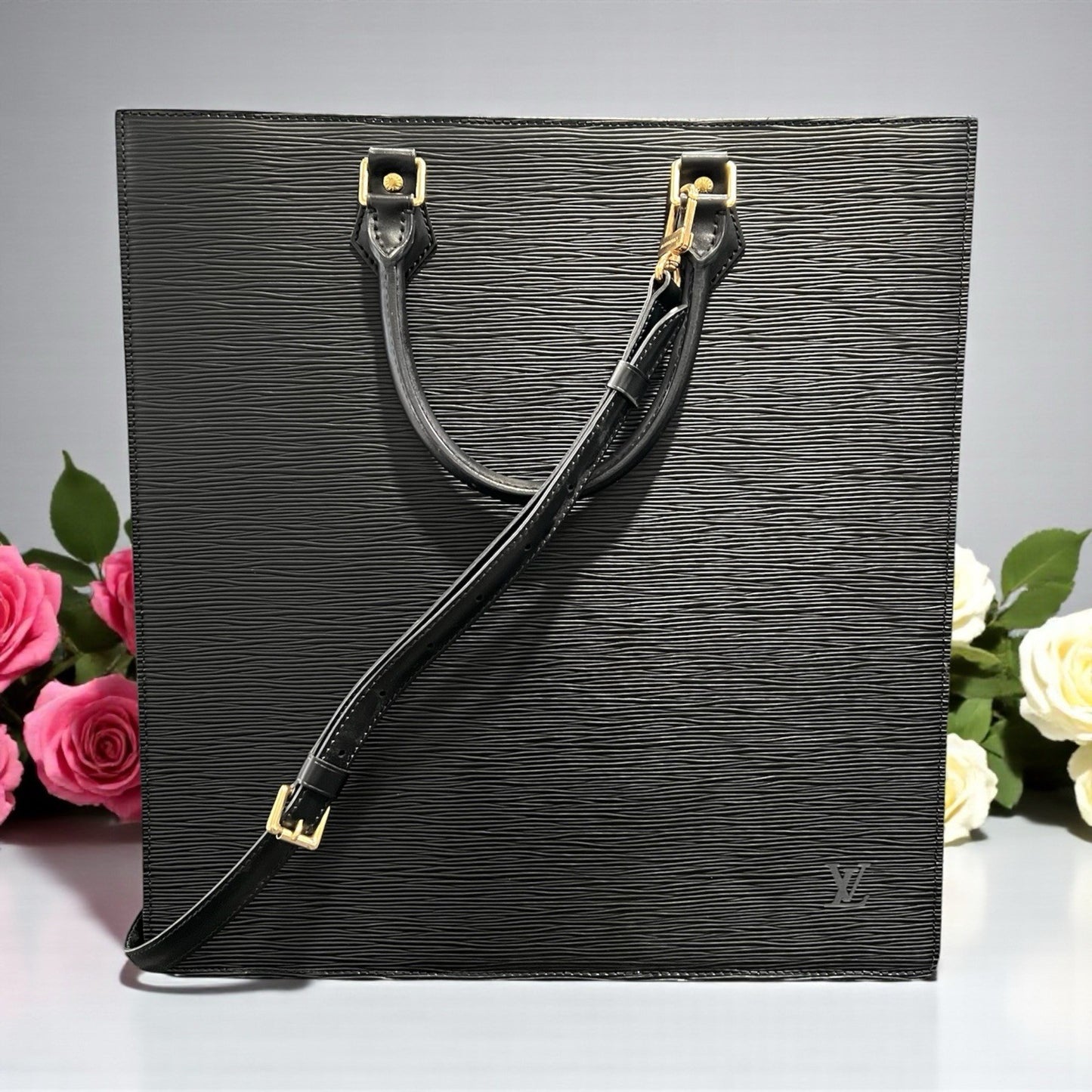 Louis Vuitton Black Epileather GM Sac Plat With Crossbody & Authenticity