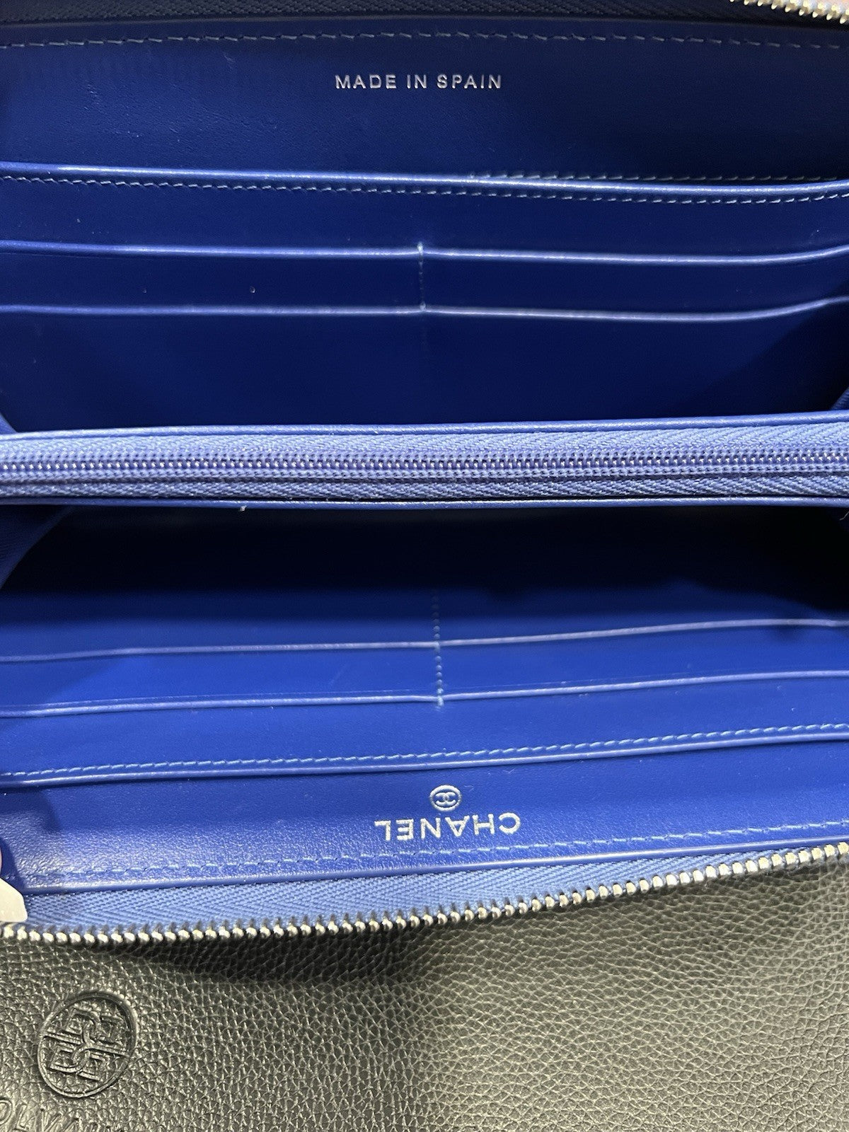 Chanel Caviar Cobalt Blue Leather Zip Around Wallet With Authenticity