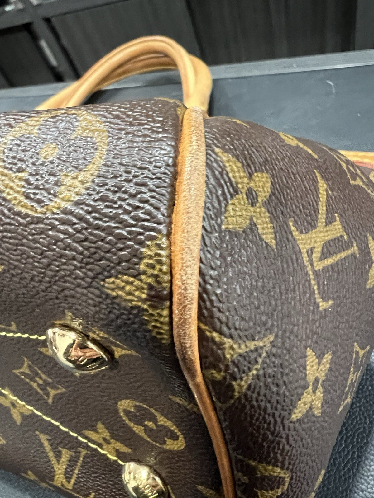 Louis Vuitton Monogram Tivoli PM W/Certificate Of Authenticity