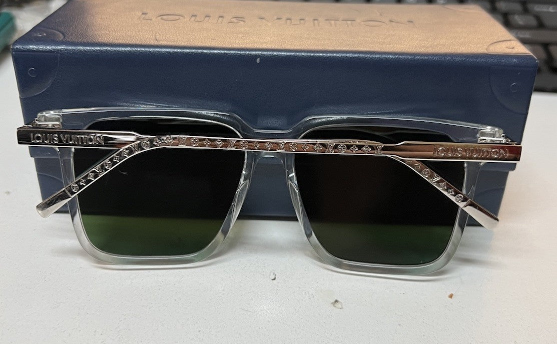Louis Vuitton Rise Square Sunglasses Model Z1825E 56mm With Case AUTHENTIC